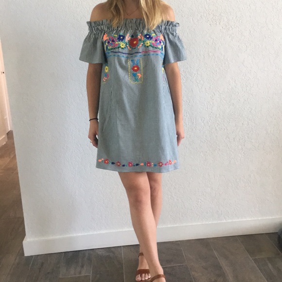 Karlie Dresses & Skirts - NWT KARLIE embroidered dress